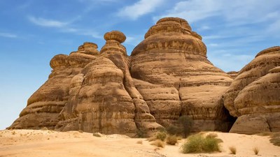 ARABIA SAUDITA - grotta_nabatea